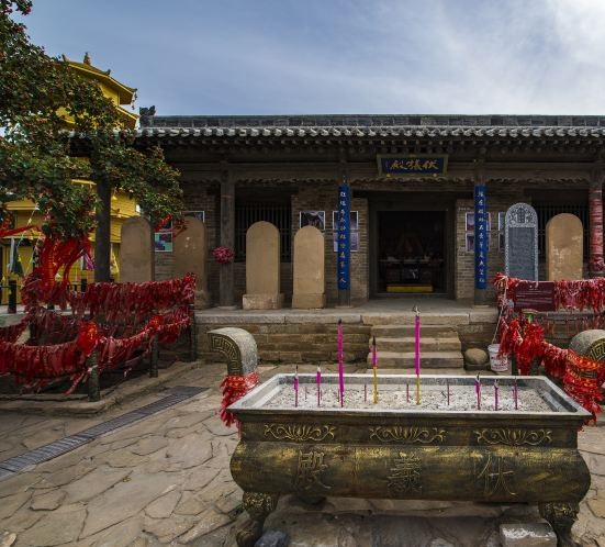 Renzu Temple Scenic Area Renzu Temple Scenic Area